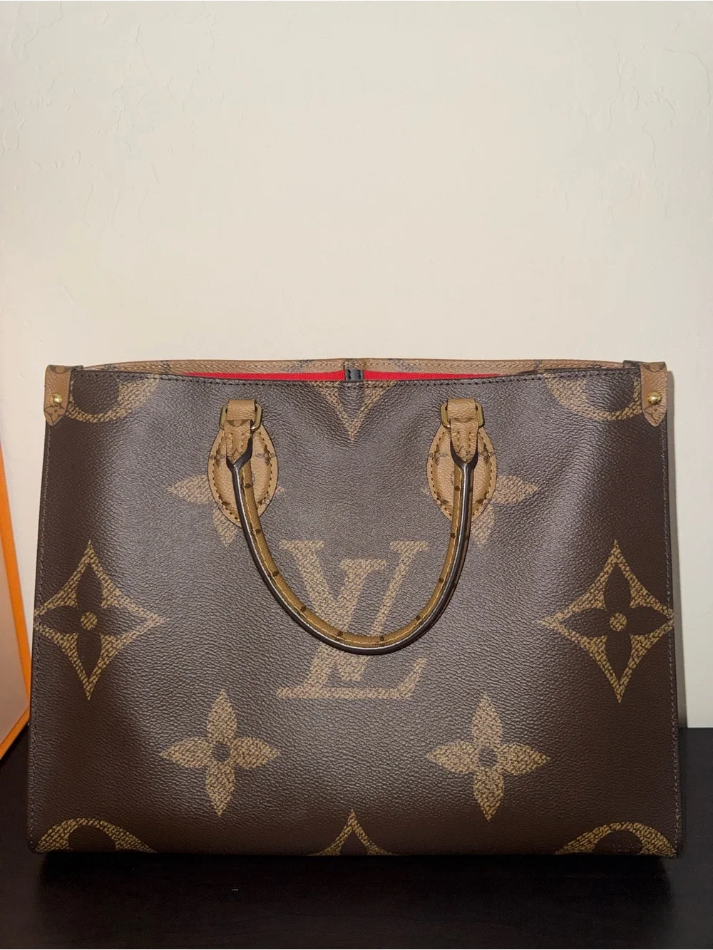 Authentic Louis Vuitton OnTheGo MM Monogram Reverse Tote